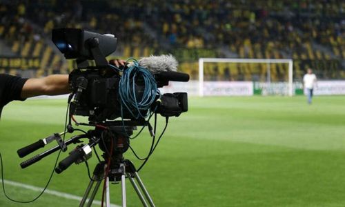 Super League: Δυσκολεύει η κεντρική διαχείριση των τηλεοπτικών δικαιωμάτων