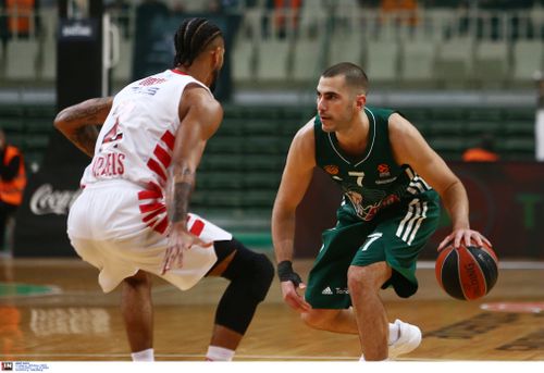 Ο Μποχωρίδης απέδειξε γιατί είναι απαραίτητοι οι Έλληνες παίκτες! - πράσινος τύπος